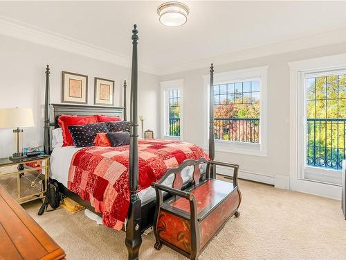 520 Island Rd, Oak Bay, BC - Indoor Photo Showing Bedroom