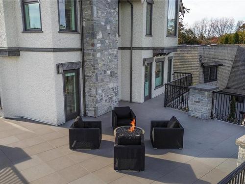 520 Island Rd, Oak Bay, BC - Outdoor With Exterior