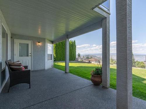 928 Regent Cres, Kamloops, BC - Outdoor With Deck Patio Veranda With Exterior