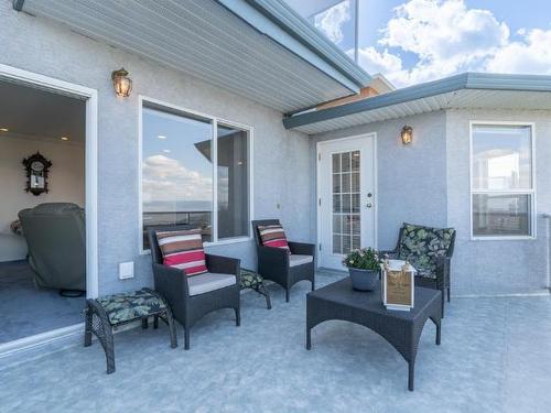 928 Regent Cres, Kamloops, BC - Outdoor With Deck Patio Veranda With Exterior
