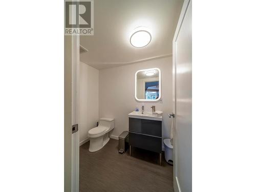 16709 Maki Road, Lake Country, BC - Indoor Photo Showing Bathroom