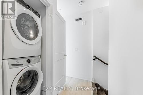 215 - 155 Downsview Park Boulevard W, Toronto, ON - Indoor Photo Showing Laundry Room