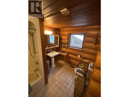 1415 Seymour River Road N, Seymour Arm, BC - Indoor Photo Showing Other Room