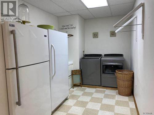918183 Portage Bay Rd, Coleman Township, ON - Indoor Photo Showing Laundry Room