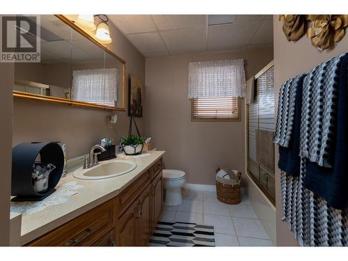 5005 Medeek Avenue, Terrace, BC - Indoor Photo Showing Bathroom