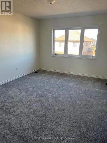 69 Sapphire Way, Thorold, ON - Indoor Photo Showing Other Room