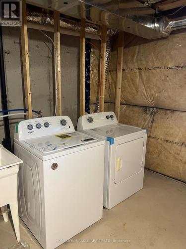 69 Sapphire Way, Thorold, ON - Indoor Photo Showing Laundry Room