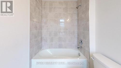 22 Sassafrass Rd, Springwater, ON - Indoor Photo Showing Bathroom