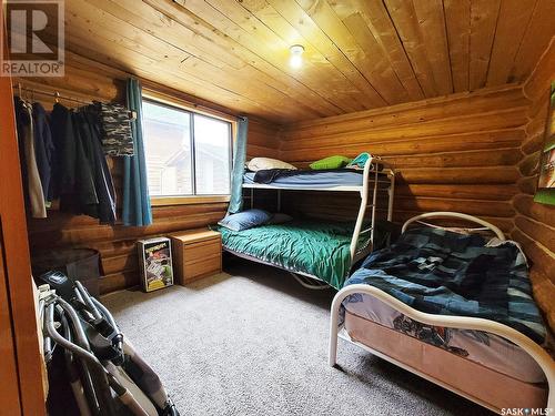 715 Chitek Drive, Chitek Lake, SK - Indoor Photo Showing Bedroom