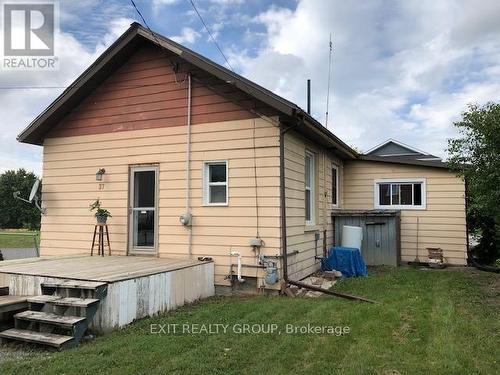 37 Bettes Street, Belleville, ON - Outdoor With Exterior