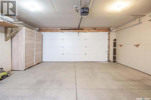 2131 Coy Avenue, Saskatoon, SK - Indoor Photo Showing Garage