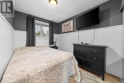 F3 - 400 Westwood Drive, Cobourg, ON - Indoor Photo Showing Bedroom