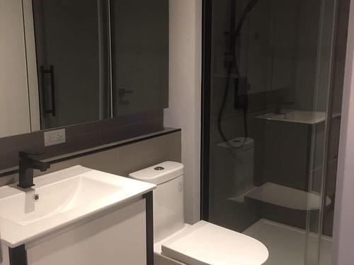 Bathroom - 707-1160 Rue Mackay, Montréal (Ville-Marie), QC - Indoor Photo Showing Bathroom