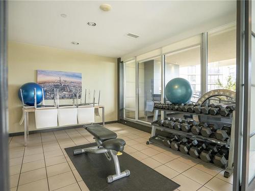 305-707 Courtney St, Victoria, BC - Indoor Photo Showing Gym Room