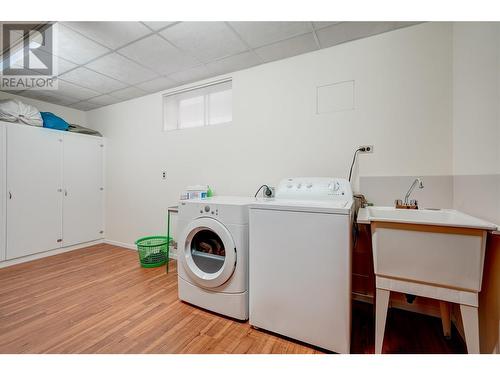 12241 Saunders Crescent, Summerland, BC - Indoor Photo Showing Laundry Room