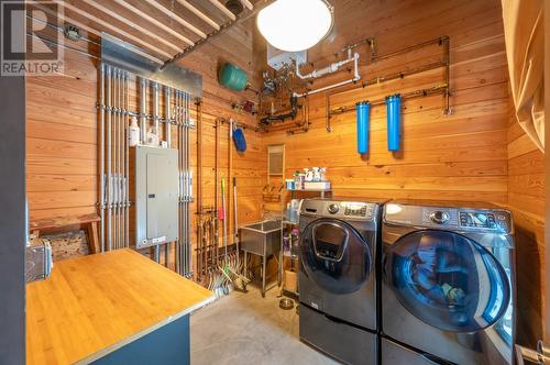 125 Cabernet Drive Unit# 9, Okanagan Falls, BC - Indoor Photo Showing Laundry Room