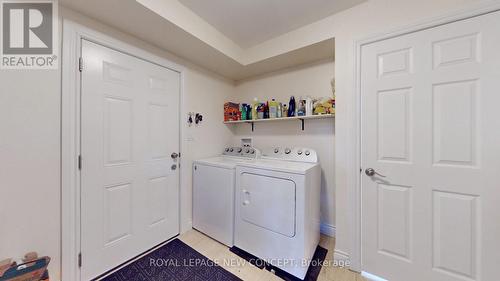 15 James Avenue, Wasaga Beach, ON - Indoor Photo Showing Laundry Room