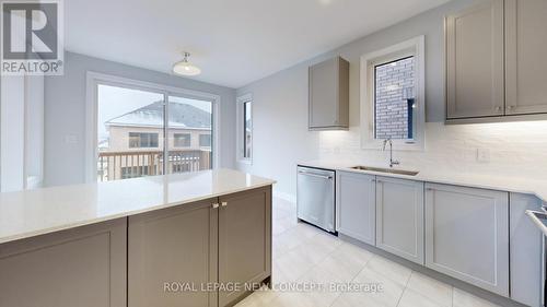 88 Bearberry Rd, Springwater, ON - Indoor Photo Showing Kitchen