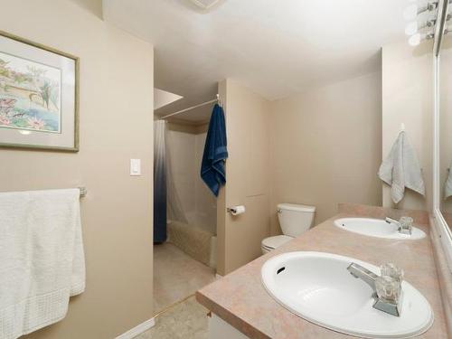 250 Jasper Drive, Logan Lake, BC - Indoor Photo Showing Bathroom