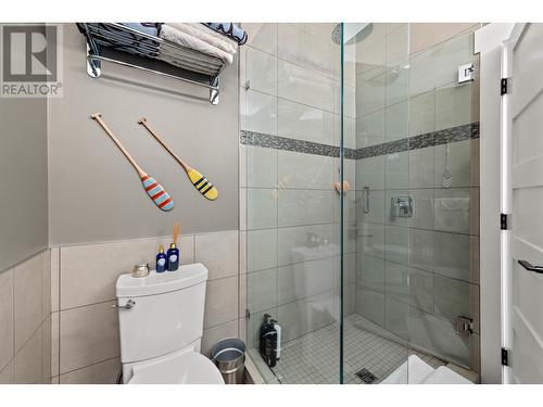 7922 Dean Road, Bridge Lake, BC - Indoor Photo Showing Bathroom