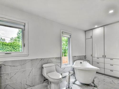 Bathroom - 1381 Rue Dumouchel, Sainte-Adèle, QC - Indoor Photo Showing Bathroom
