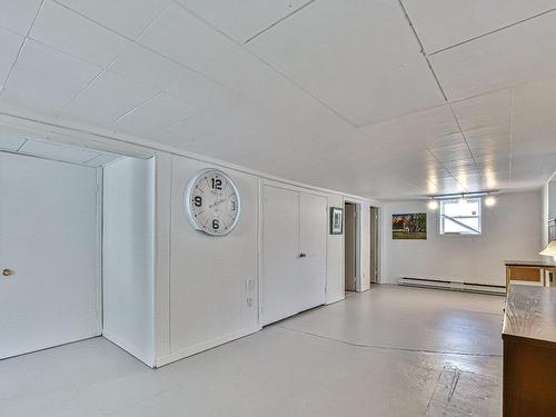 Salle familiale - 1381 Rue Dumouchel, Sainte-Adèle, QC - Indoor Photo Showing Other Room