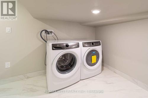 Lower - 111 Ironside Drive, Vaughan, ON - Indoor Photo Showing Laundry Room