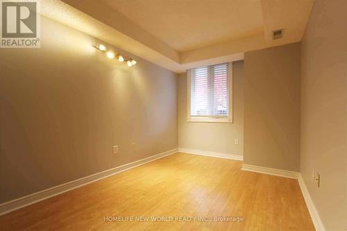 #216 -75 Weldrick Rd E, Richmond Hill, ON - Indoor Photo Showing Other Room