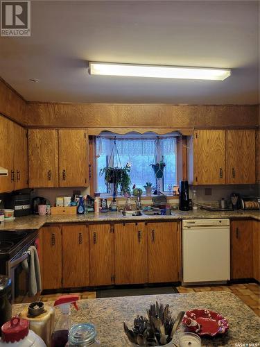 Paulson Acreage, Ponass Lake Rm No. 367, SK - Indoor Photo Showing Kitchen With Double Sink