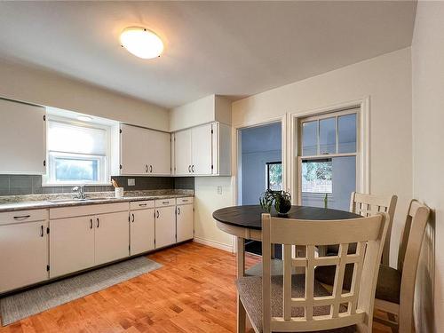 649 Mcphee Ave, Courtenay, BC - Indoor Photo Showing Kitchen With Double Sink