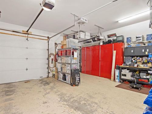 Garage - 85 Rue Des Arondelles, Varennes, QC - Indoor Photo Showing Garage