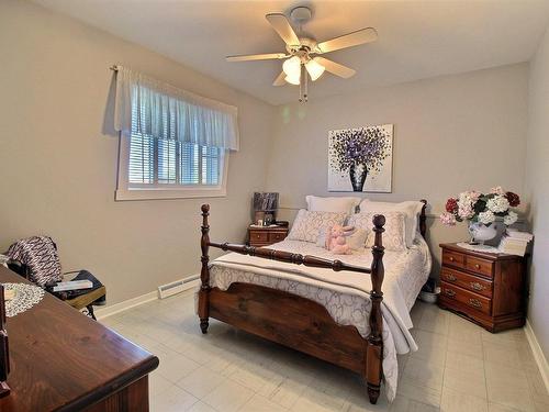 Chambre Ã  coucher principale - 41 Place Noyelle, Lebel-Sur-Quévillon, QC - Indoor Photo Showing Bedroom