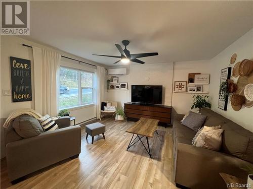 220 Renfrew Street, Dalhousie, NB - Indoor Photo Showing Living Room