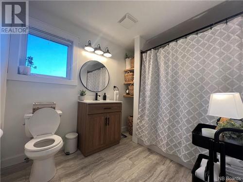 220 Renfrew Street, Dalhousie, NB - Indoor Photo Showing Bathroom