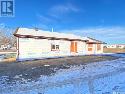 2 Pacific Avenue, Maple Creek, SK 