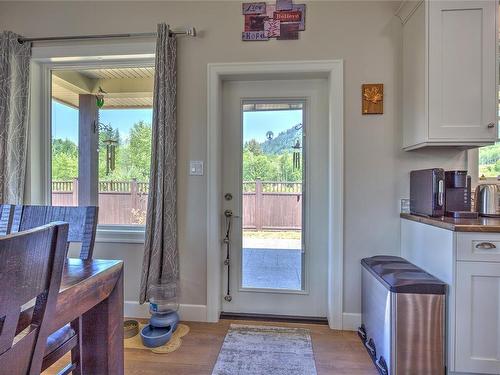 446 Mountain View Dr, Lake Cowichan, BC - Indoor Photo Showing Other Room