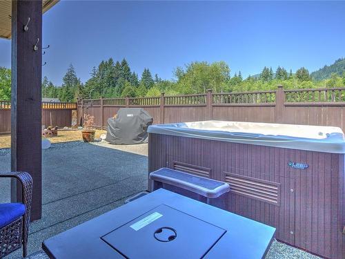 446 Mountain View Dr, Lake Cowichan, BC - Outdoor With Deck Patio Veranda With Backyard