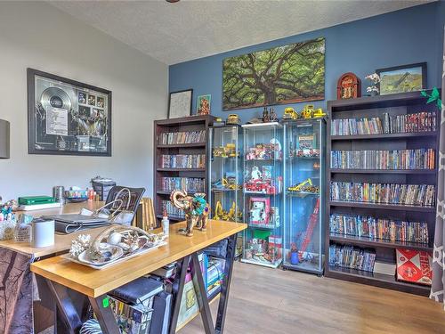 446 Mountain View Dr, Lake Cowichan, BC - Indoor Photo Showing Office