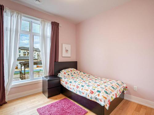 Bedroom - 203-2305 Place Des Tilleuls, Saint-Bruno-De-Montarville, QC - Indoor Photo Showing Bedroom