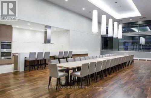 3710 - 2200 Lake Shore Boulevard W, Toronto, ON - Indoor Photo Showing Dining Room