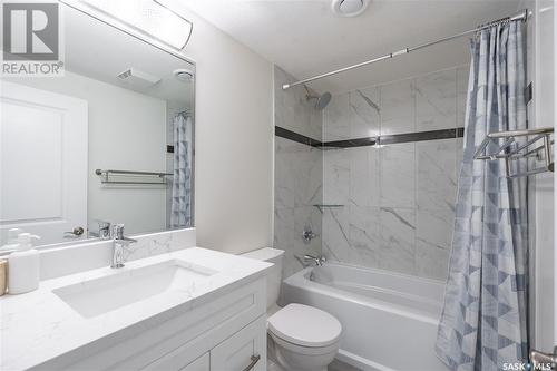 313 Mount Allison Court, Saskatoon, SK - Indoor Photo Showing Bathroom