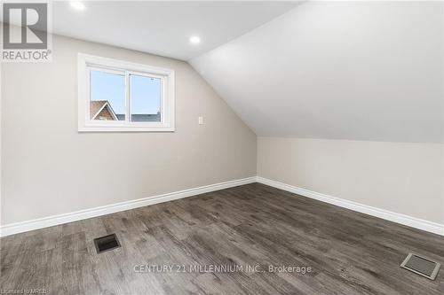 1424 Beaverdams Road, Thorold, ON - Indoor Photo Showing Other Room