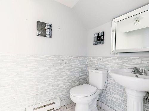 Powder room - 3600 Boul. Lévesque E., Laval (Saint-Vincent-De-Paul), QC - Indoor Photo Showing Bathroom