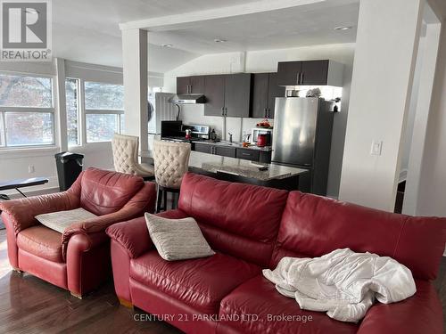 2 Dearbourne Avenue, Toronto, ON - Indoor Photo Showing Living Room