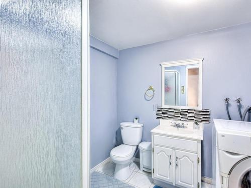 Bathroom - 4467 Rue Cécile, Montréal (Pierrefonds-Roxboro), QC - Indoor Photo Showing Other Room