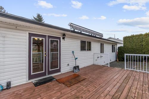 3306 4Th Avenue, Castlegar, BC - Outdoor With Deck Patio Veranda With Exterior