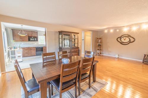 2819 Erickson Road, Erickson, BC - Indoor Photo Showing Dining Room