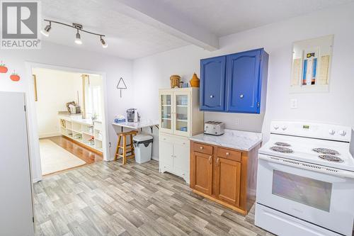 2819 Erickson Road, Erickson, BC - Indoor Photo Showing Kitchen