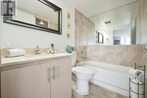 Ph 07 - 30 Malta Avenue, Brampton, ON - Indoor Photo Showing Bathroom