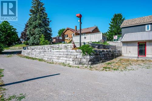 2813 Lakefield Rd, Smith-Ennismore-Lakefield, ON - Outdoor